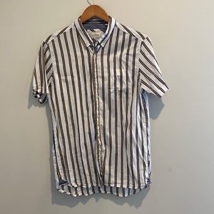 Striped shirt sleeve button down